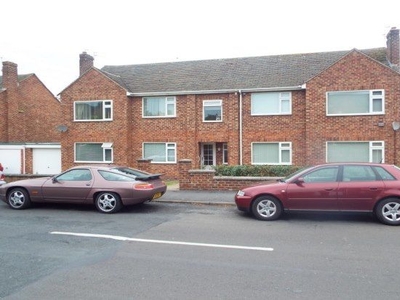 Flat to rent in 95 Ennisdale Drive, Wirral CH48