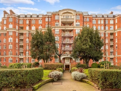 Flat to rent in Clive Court, Maida Vale, London W9