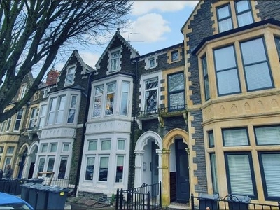 Flat to rent in Connaught Road, Roath, Cardiff CF24