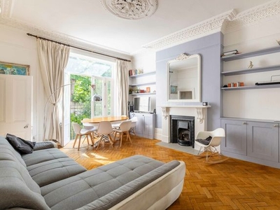 Flat to rent in Holland Road, Holland Park W14