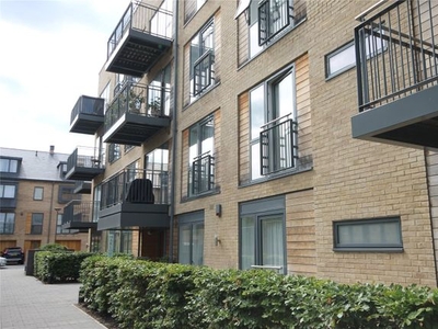 Flat to rent in Marlowe House, Kingsley Walk, Cambridge CB5