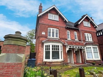 Flat to rent in Mary Vale Road, Bournville, Birmingham B30