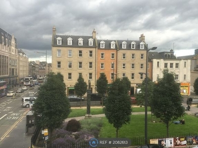 Flat to rent in Nicolson Square, Edinburgh EH8