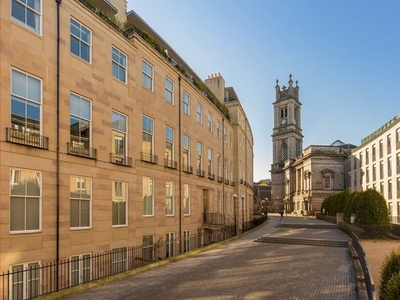 Flat to rent in St Vincent Place, New Town, Edinburgh EH3