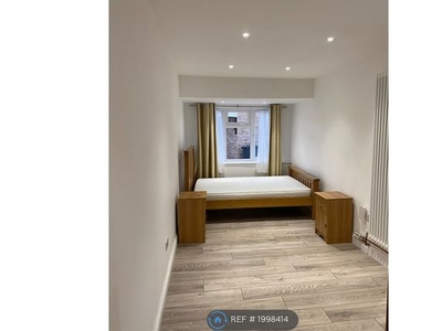 Room to rent in Kingsbrook, St. Ives PE27