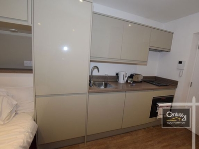 Studio to rent in |Ref: R205934|, Canute Road, Southampton SO14