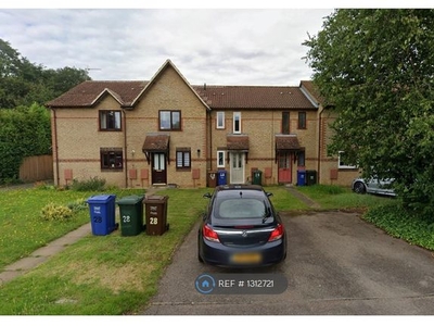 Terraced house to rent in Aspen Close, Bicester OX26