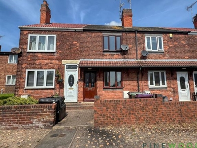 Terraced house to rent in Victoria Street, Creswell, Worksop S80