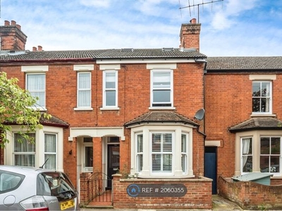 Terraced house to rent in York Street, Bedford MK40