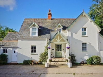 Town house for sale in Flexford Lane, Sway, Lymington SO41