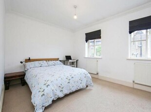 2 Bedroom Flat For Sale In Bethnal Green, London