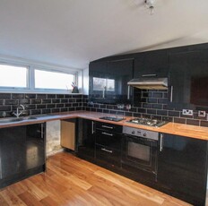3 Bed Terraced House, Braeface Road, G67