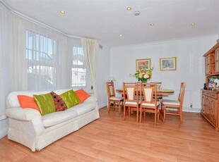 3 Bedroom End Of Terrace House For Sale In Dover