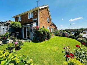 3 bedroom end of terrace house for sale Luton, LU4 0RR