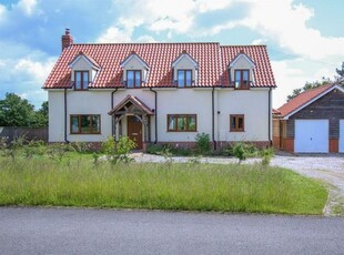 4 bedroom detached house for sale Peasenhall, IP17 2LF