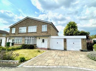 4 Bedroom Semi-detached House For Sale In Staines-upon-thames, Surrey
