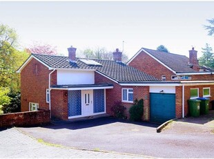 5 Bed Detached House, Woodview Close, SO16