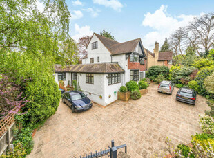 5 Bedroom Detached House For Sale In Kingston Upon Thames