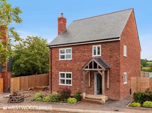 5 Bedroom Detached House To Rent