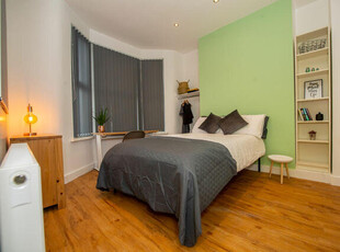 5 Bedroom Terraced House For Rent In Kensington Fields