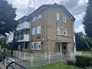 Flat for sale London, SW16 6RS