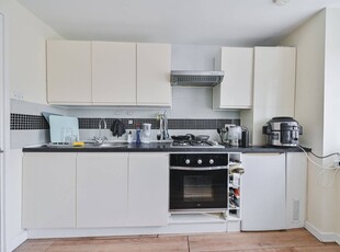 Flat in Vale Royal House, Covent Garden, WC2H