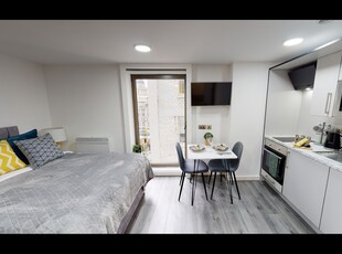 Studio Flat, Vista Residence, L2