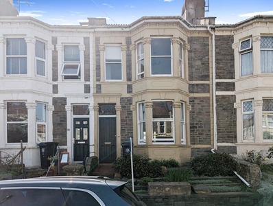 3 bedroom terraced house for sale in Somerset Road, Bristol, BS4