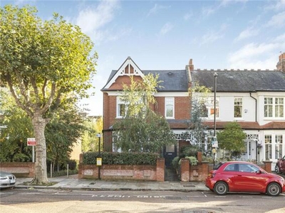 4 Bedroom Semi-detached House For Sale In Muswell Hill, London