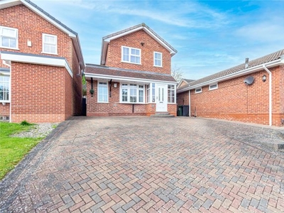 Detached house for sale in Painswick Close, Oakenshaw, Redditch, Worcestershire B98