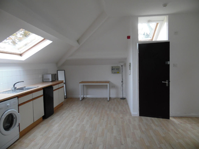 1 bedroom penthouse for rent in London Road,Leicester,LE2