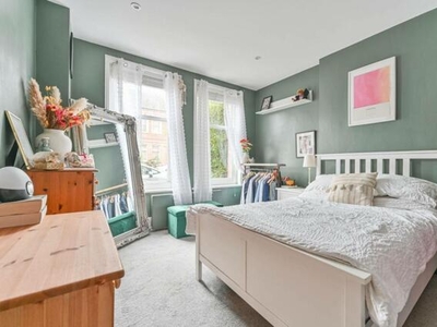 2 Bedroom Flat For Sale In Streatham Hill, London