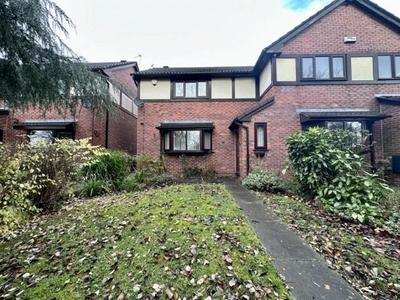 2 Bedroom Mews Property For Rent In Worsley, Manchester