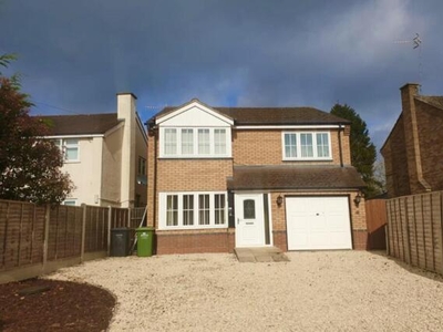 4 Bedroom Detached House For Rent In Bromsgrove, Worcestershire