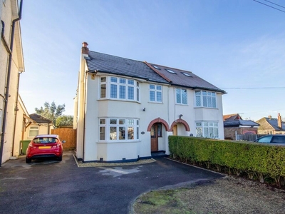 4 bedroom semi-detached house for sale in Oliver Road, Shenfield, Brentwood, Essex, CM15