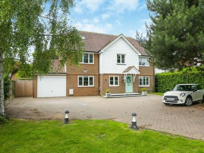 5 Bedroom Detached House For Sale In Cliffsend