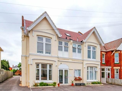 1 Bedroom Apartment For Sale In Bournemouth