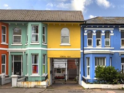 2 Bedroom House For Sale In Brighton, East Sussex