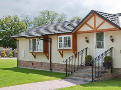2 Bedroom Park Home For Sale In Shropshire