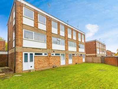 2 Bedroom Shared Living/roommate Bletchley Buckinghamshire