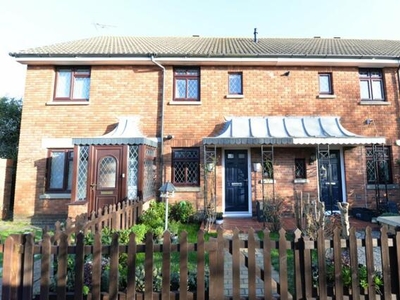 2 Bedroom Terraced House For Sale In New Milton, Hampshire
