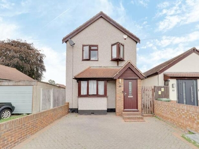 3 Bedroom Detached House For Sale In Rainham