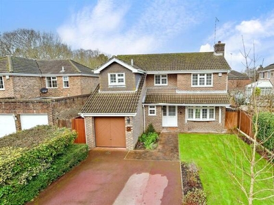 3 Bedroom Detached House For Sale In Waterlooville