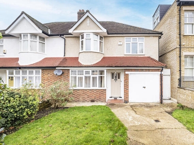 3 Bedroom House For Sale In London