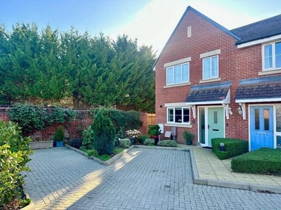 3 Bedroom Semi-detached House For Sale In Rowland's Castle, Hampshire
