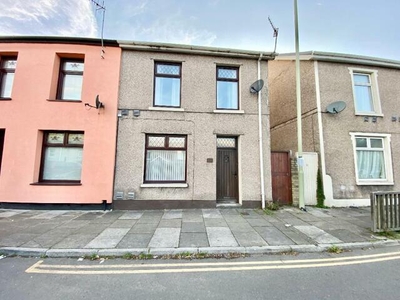 3 Bedroom Semi-detached House For Sale In Trecynon, Aberdare