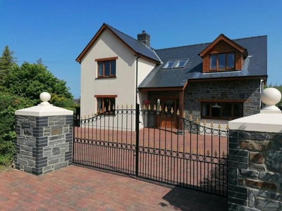 4 Bedroom Detached House For Sale In Aberaeron