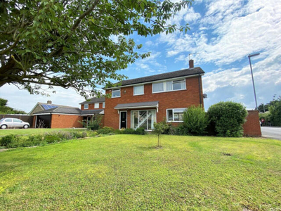 4 Bedroom Detached House For Sale In Buckden, St. Neots
