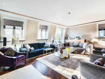 4 Bedroom Flat For Rent In Park Lane, Mayfair