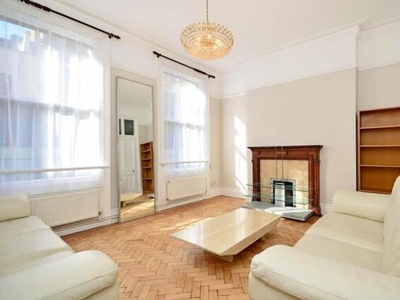 4 Bedroom Flat For Sale In Bloomsbury, London